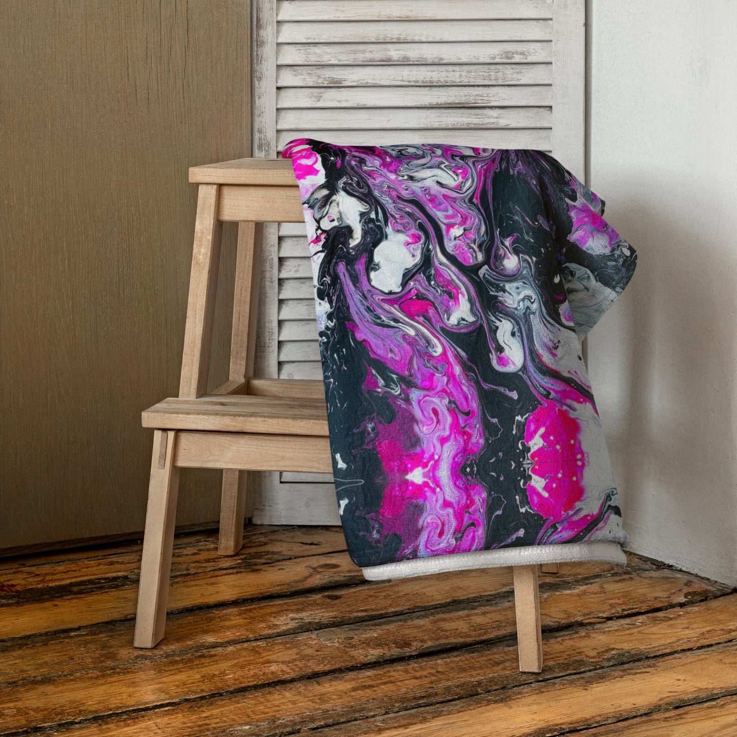 Bittersweet Swirl - Beach Towel